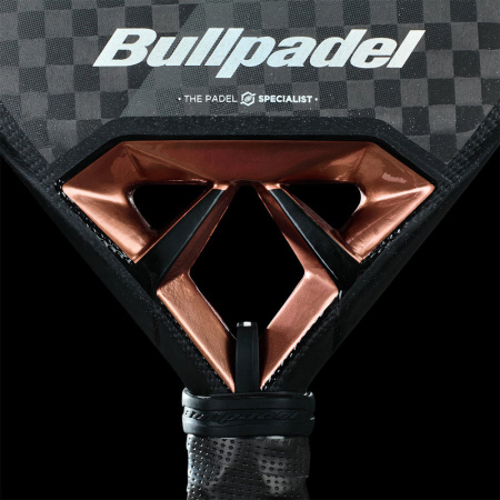 Bullpadel Vertex 04 2025 Juan Tello